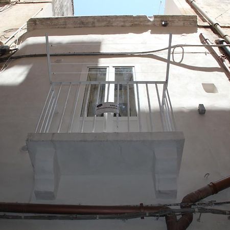 Casa Vacanze Stella Maris Taranto Exteriör bild